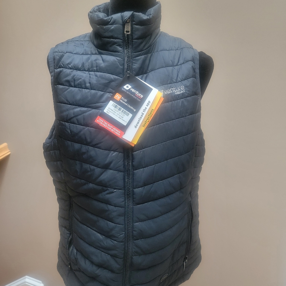 Brand New Women's Heared Venture Heat Vest